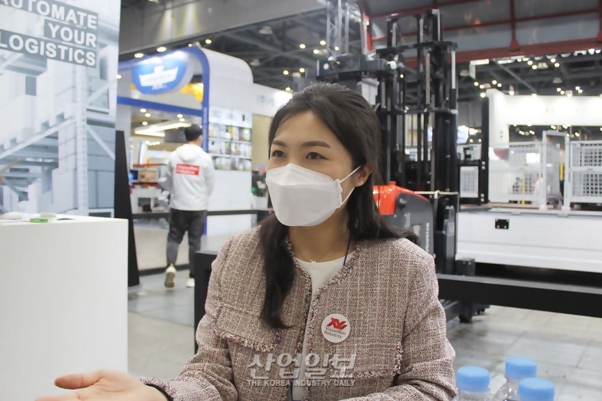 [국제물류산업대전] 무인 윙밴트럭에 최적화한 '무인 상하차 솔루션'