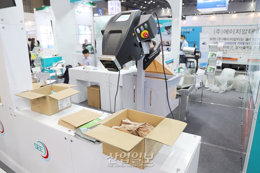 [코리아팩] 파손 위험 줄이는 종이 포장재…사용 후 재활용 가능