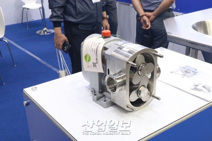 [코리아팩] 이중 나사 기술 적용한 ‘스크류 펌프’