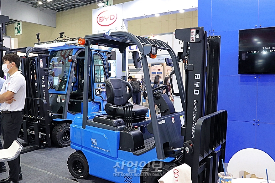 [국제물류산업대전] 리튬 인산철 지게차로 '안정성↑'