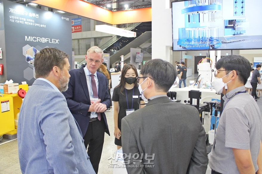 [국제연구·실험 첨단분석장비전] DKSH, 생명 과학 및 재료 과학 산업에 최적화된 통합 솔루션 제시