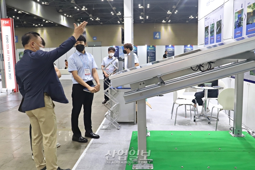 [세계태양에너지엑스포] 태양광 구조물, 안전성이 우선