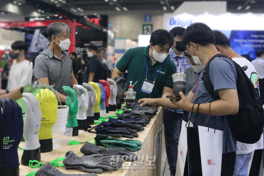 [국제안전보건전] 안전 장갑…환경 고려한 제작방법 채용