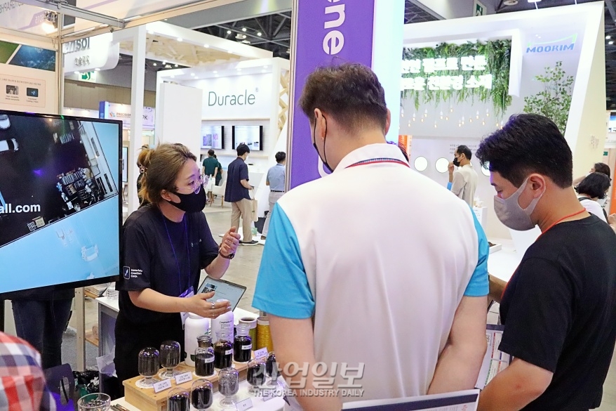 [나노코리아] ‘꿈의 신소재’ 그래핀 복합제품들