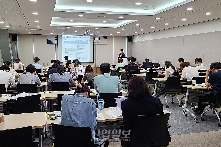 “자율주행, 다양한 산업 분야와 ‘함께 발전’할 것”