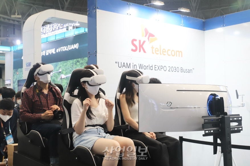 [드론·UAM박람회] ‘보고 즐기고’…최신 드론 기술 한 자리에