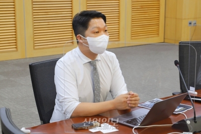 文정부 5년간 탈원전 논쟁만 가득…한국, 폐쇄한 원전 한 곳뿐