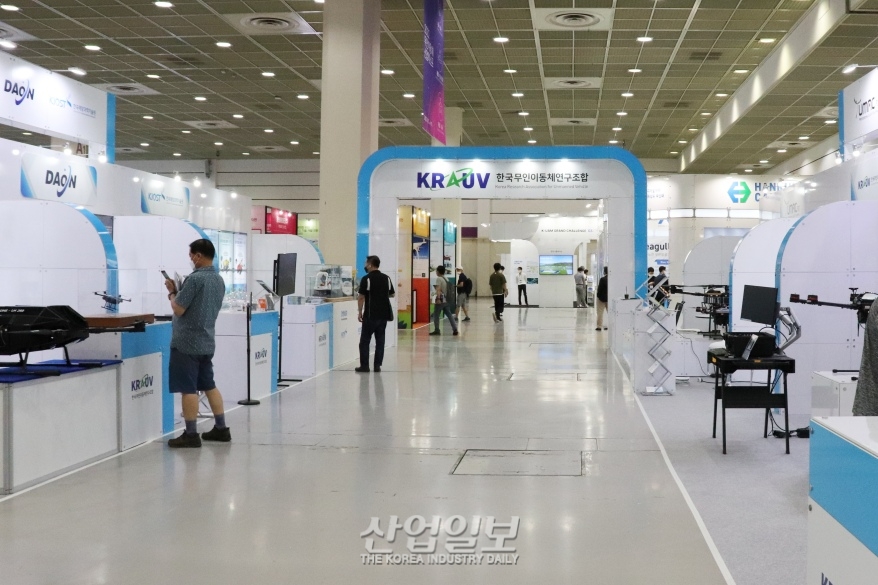 [무인이동체산업전] 재난현장 감시 및 정찰용 드론 전시
