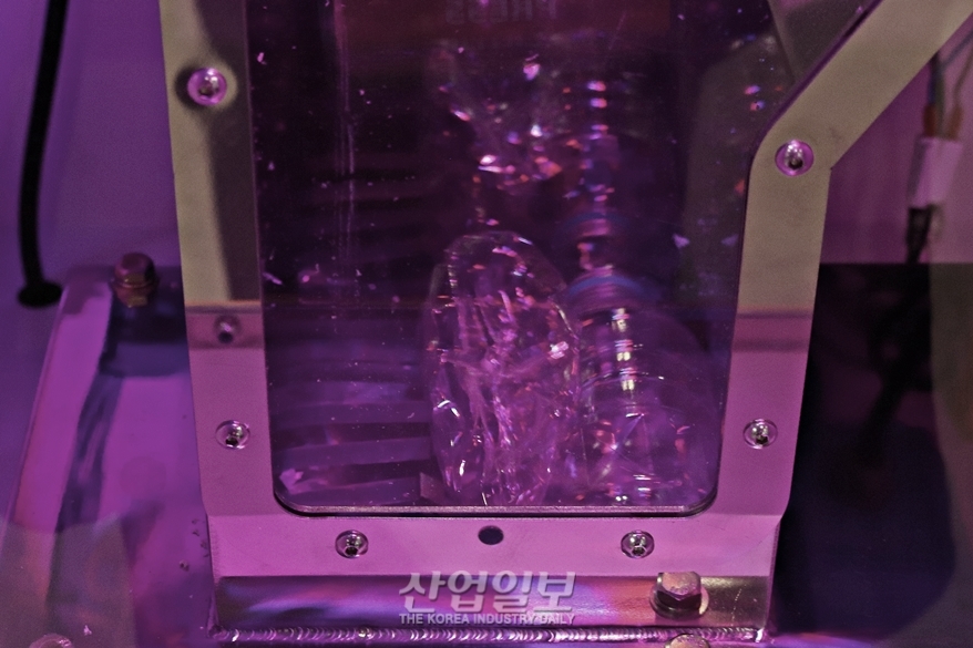 투명 페트병 즉시 분쇄하는 소형 분쇄기