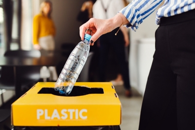 [RECYCLE②] 플라스틱 업계, 환경 이슈에 대응하기 위한 자발적 노력