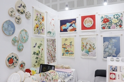 [2022 국제문화재산업전] 우리 민화, 현대적 감성을 입다