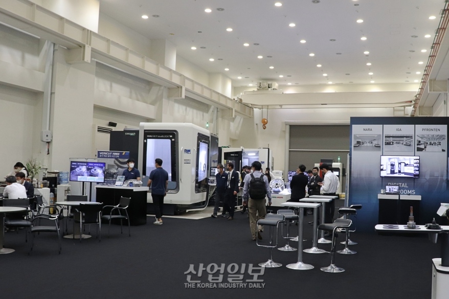 “공작기계 납기 지연에 대응한 선행투자 고려해야”