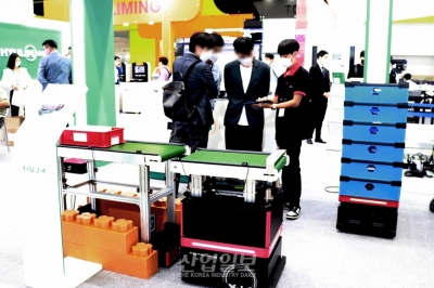 휴림로봇(주), 반도체대전서 제조업용 로봇과 서비스용 로봇 등 전시