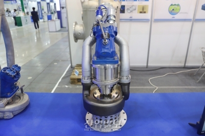 [한국산업대전] 전기 감전 위험 없는 이동식 배수 펌프 시스템