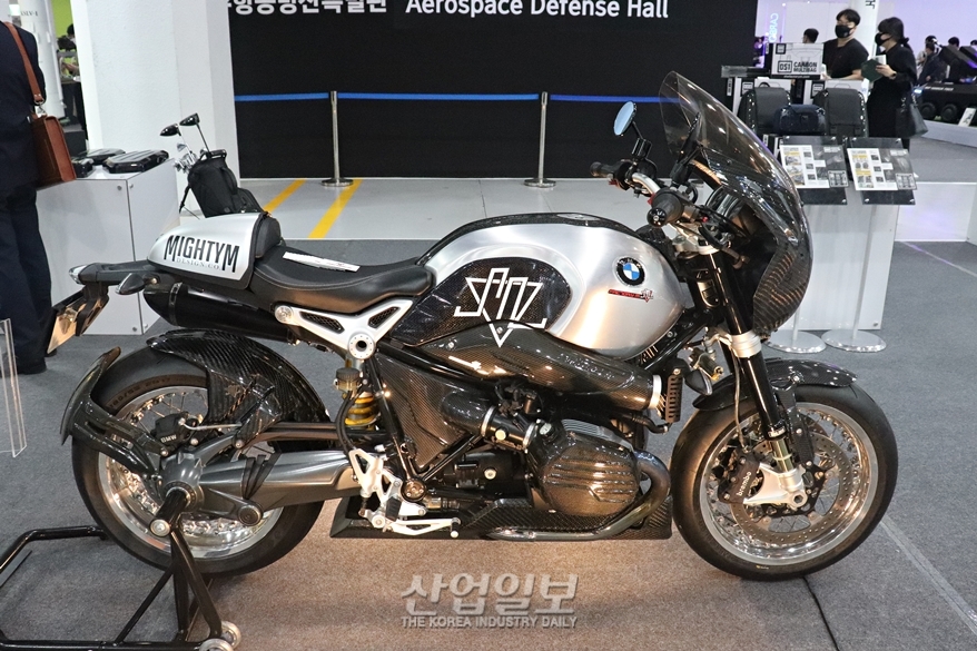 [카본코리아] 탄소복합소재 산업 디자인, 소재에 대한 이해 필요