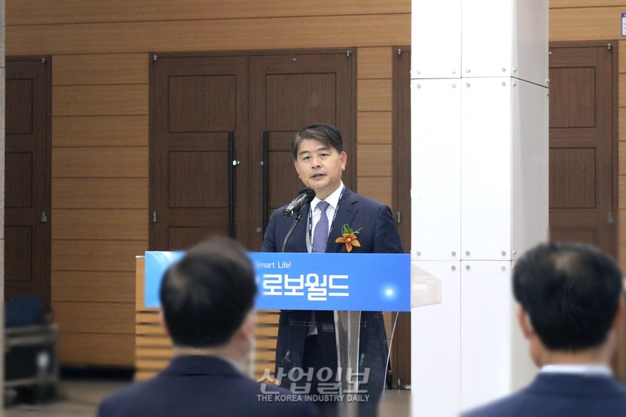 [로보월드] “로봇과 인간이 공존하는 사회적 변화에 대비해야”