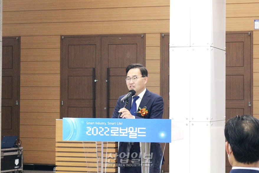 [로보월드] 로봇 시연과 체험…로봇 활용 가능성 넓힌다