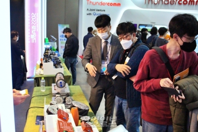 [로보월드] 로봇의 매끄러운 이동 돕는 서보모터들