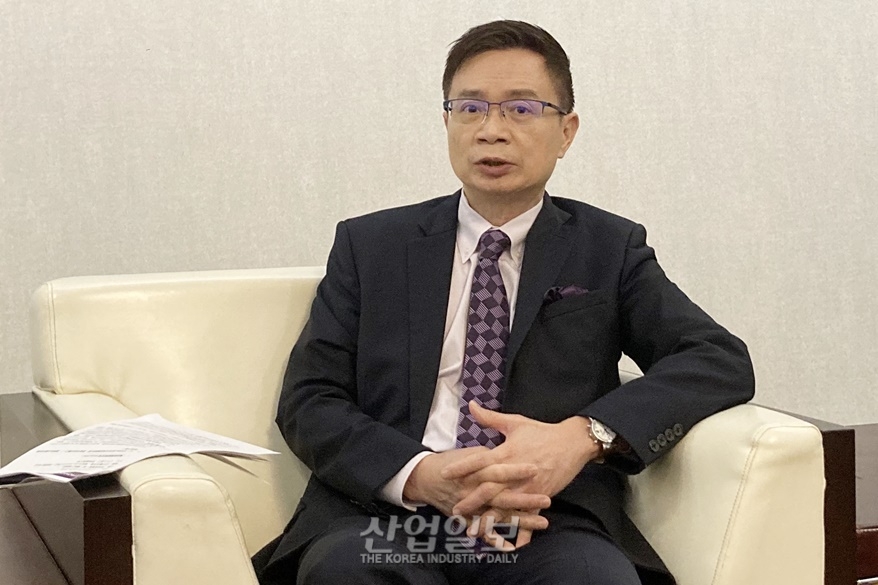 [단독] 타이트라(TAITRA)의 제임스 황(James Huang) 회장 이제 전시회는 하이브리드형 대세