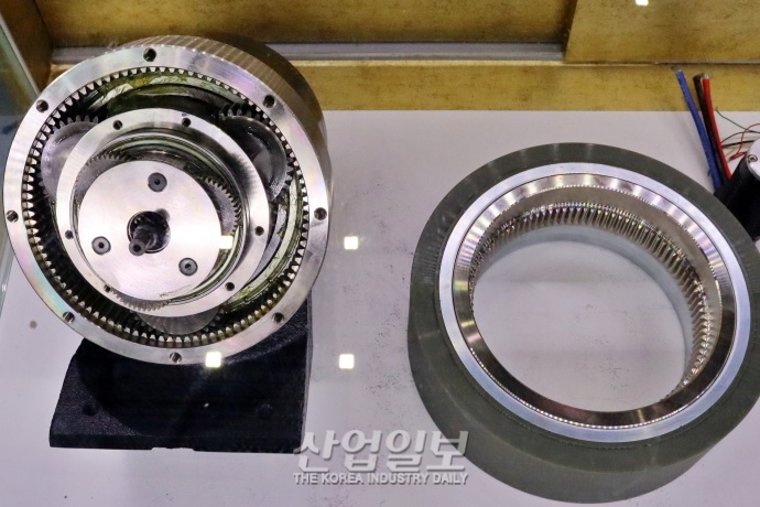 [로보월드] 유성 기어로 로봇 동력 키워