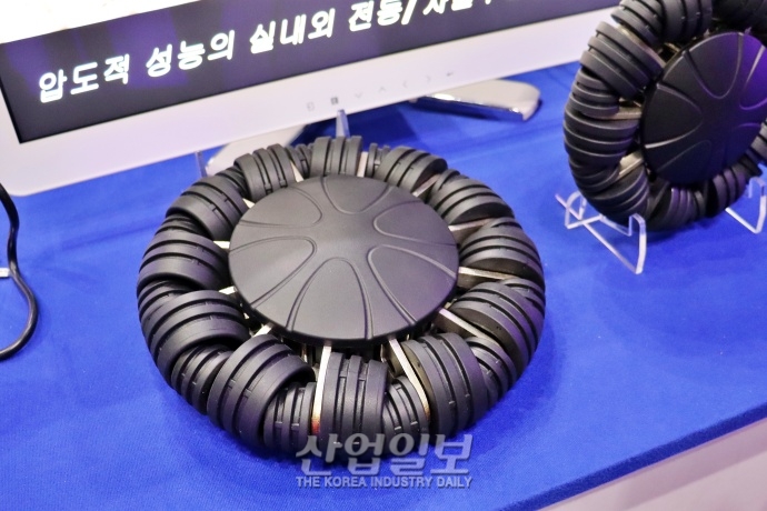 [로보월드] 로봇 이동의 자유화를 높이는 옴니휠