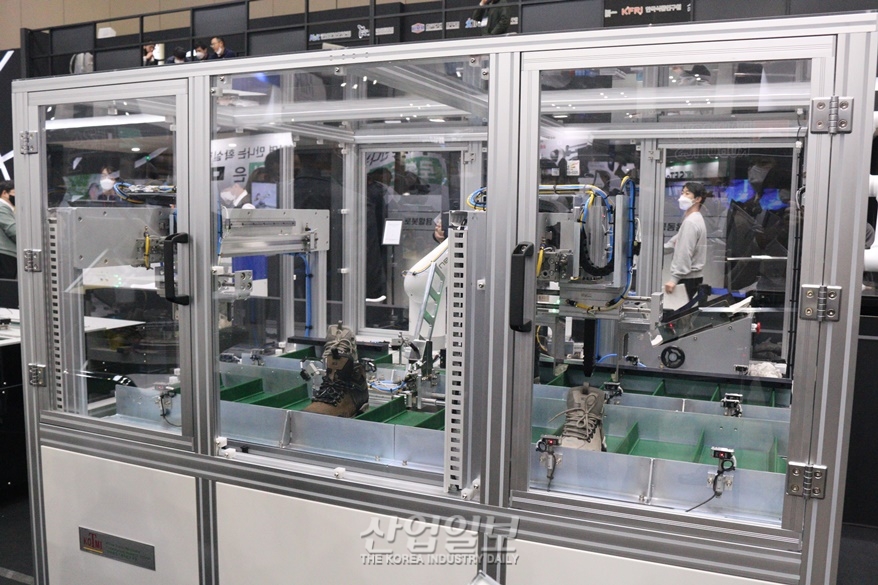 [로보월드] 로봇 도입해 섬유산업의 제조경쟁력 강화