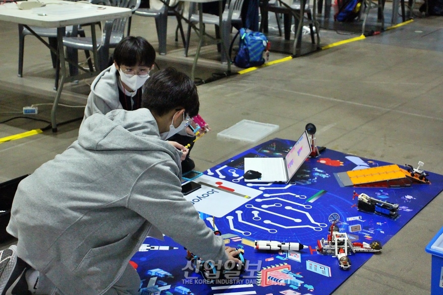 [로보월드] 미래인재들의 AI ‘미션 타파’