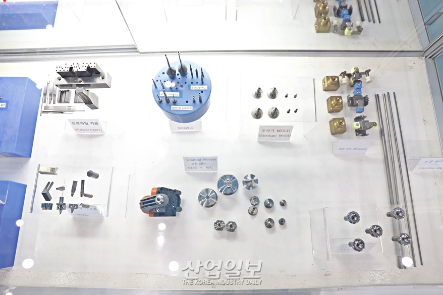 정밀 부품 생산을 위한 초경 소재 정밀 노즐