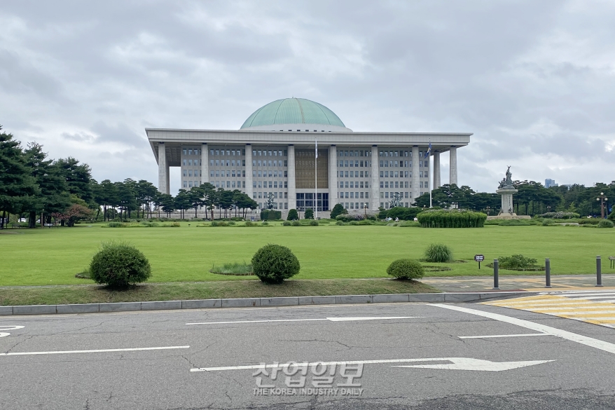 안전운임제 일몰 D-5, 여야 입장차 ‘팽팽’