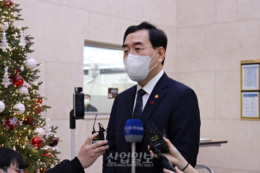 산업부 이창양 장관 “올해 수출 전망, 상저하고 패턴”