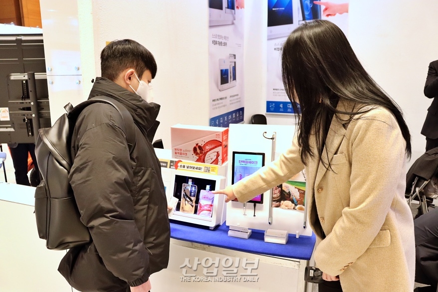 알아서 영업하는 ‘지능형 스토어’