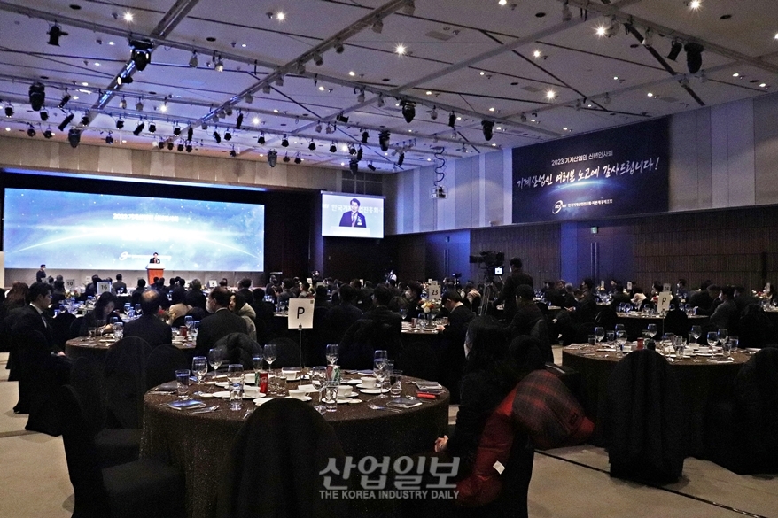 지난해 韓 기계산업, 플러스 성장…새로운 도약 다짐