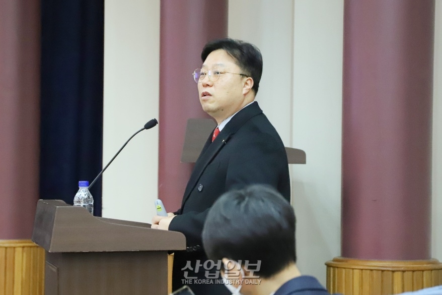 완성차 제조 늘린 한국…자동차 부품산업 활성화도 가능할까