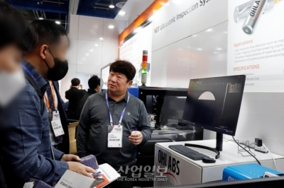 [세미콘코리아] 초음파 원리 기반…비파괴 결함 자동화 검사장비 선보여
