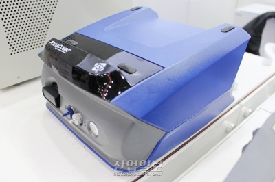 [세미콘코리아] 마스크 밀착 확인하는 검사기, 산업 현장서 활용