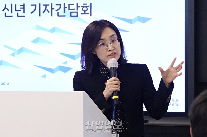 비즈니스에서 직면할 올해 트렌드 5가지…중요 대응 방안은 ‘데이터(Data)’