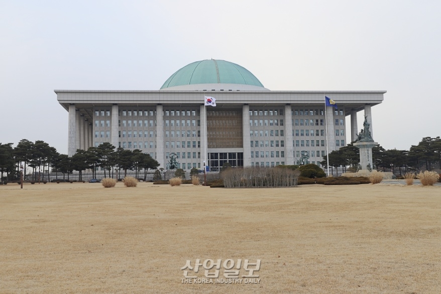 ‘노란봉투법’ 국회 논의 앞두고…‘경제6단체’와 ‘정의당’ 입장차