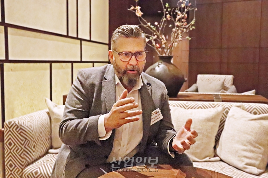 “전시회의 가치, 플랫폼을 통해 사람들을 연결하는 것”