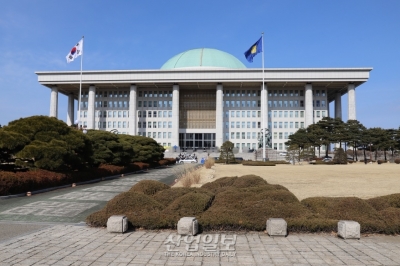 노란봉투법, 본회의 통과하면…윤 대통령, ‘거부권’ 행사할까