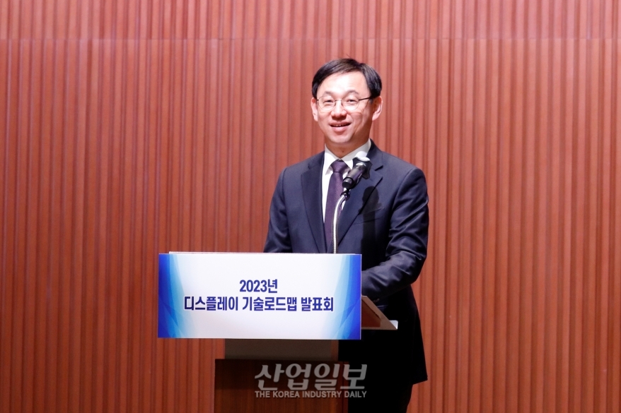 정부와 산학연 연대와 협력…엑스(Ex) OLED 조기 상용화 이뤄질 것