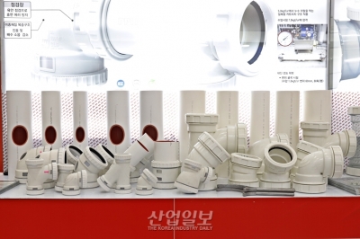 점검창으로 완전 설치 여부 확인 가능한 파이프 이음관