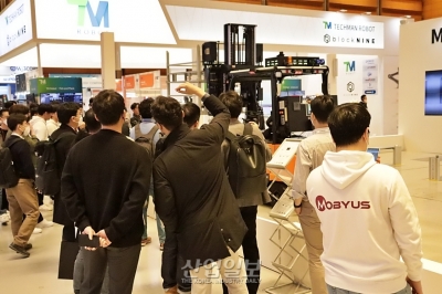 [스마트팩토리·오토메이션월드] '유·무인 전환'… 활용도 높인 무인지게차