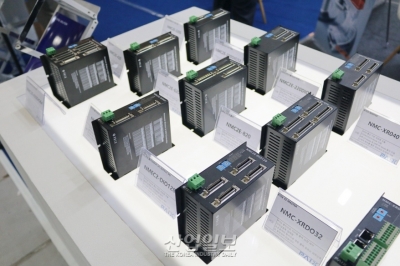 [스마트팩토리·오토메이션월드] 구형파로 모터 제어…IO 모듈로 센서 작동 확인