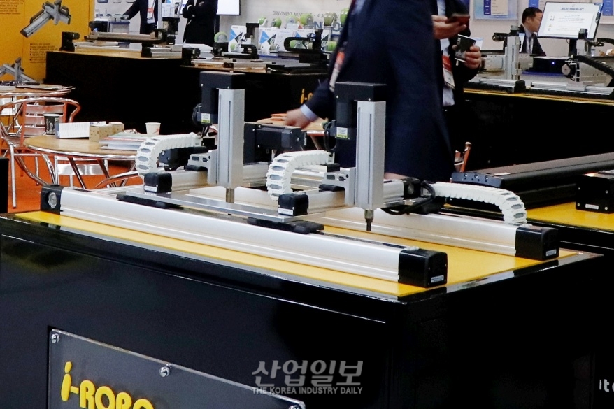 [스마트팩토리·오토메이션월드] 액추에이터, 2~4축 다양한 조합 가능해져