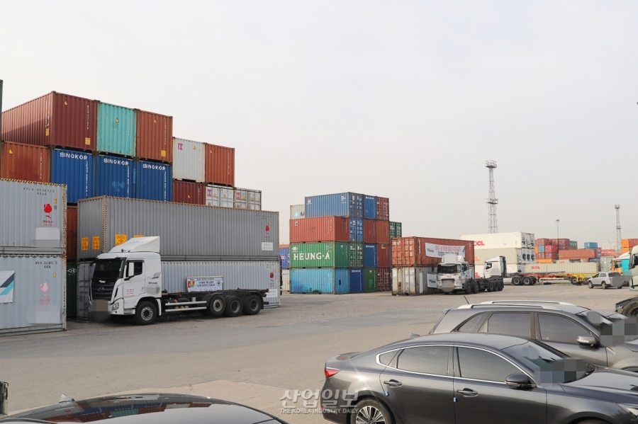 무역적자, 1분기 만에…사상 최대인 지난해 ‘50%’ 넘어서나