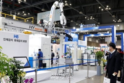 [코플라스] 로봇 작업 시 근로자 안전 강화에 초점