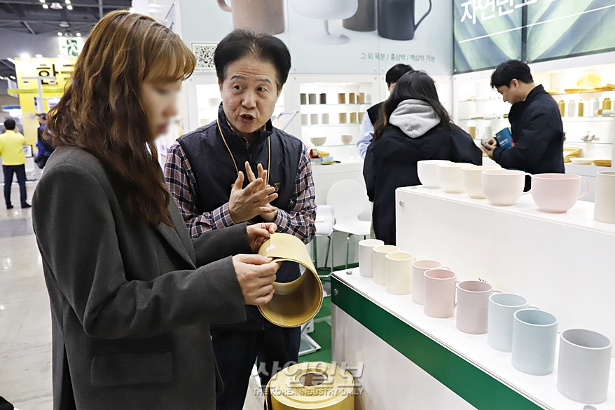 [코플라스] 진공성형 가능한 바이오 베이스 플라스틱