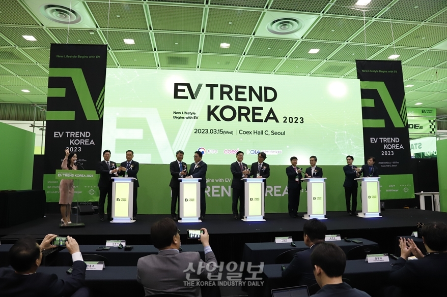 [인터배터리/EV트렌드] 전기차의 현재와 미래 조망…환경부 “무공해차 450만 대 보급 노력”