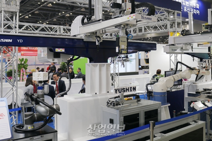 [코플라스] “탄소 섬유 강화 플라스틱, 로봇 진동 진폭↓”