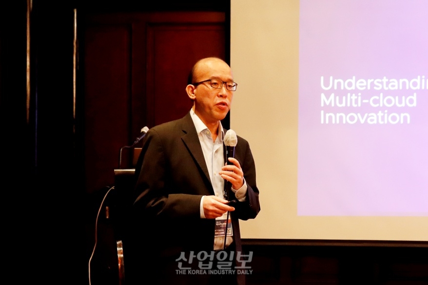 “디지털 전환 여정…공격과 방어전략 고려해야”